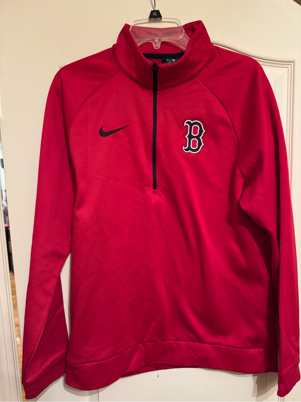 Boston Red Sox Nike Dri- Fit pull  Over 1/4 Zip Long Sleeve Size Medium Men’s
